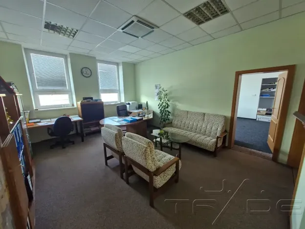 Prodej obchodního prostoru, Znojmo, Vídeňská třída, 5100 m2