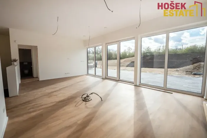 Prodej rodinného domu, Holubice, 197 m2