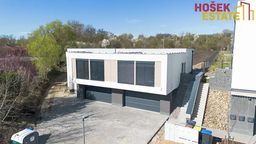 Prodej rodinného domu, Holubice, 197 m2