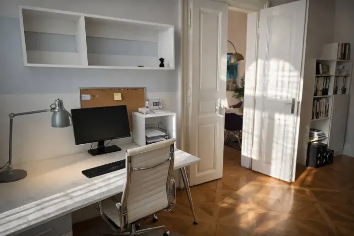 Pronájem kanceláře, Praha - Nové Město, Bolzanova, 80 m2