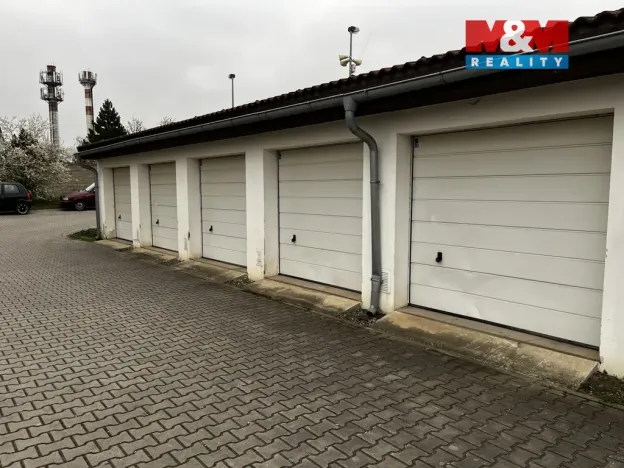 Pronájem garáže, Praha - Vinoř, 17 m2