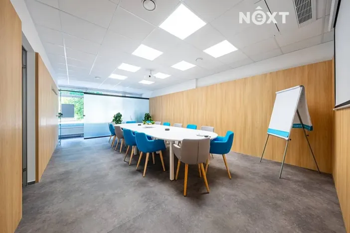 Prodej kanceláře, Pardubice, Na Spravedlnosti, 200 m2