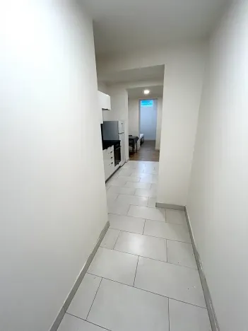 Pronájem bytu 1+1, Praha - Radotín, Vrážská, 37 m2