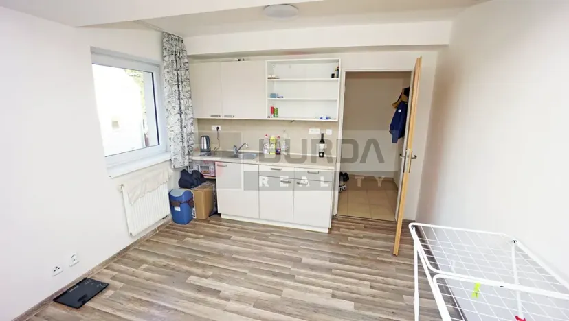 Pronájem bytu 1+1, Neratovice, 25 m2