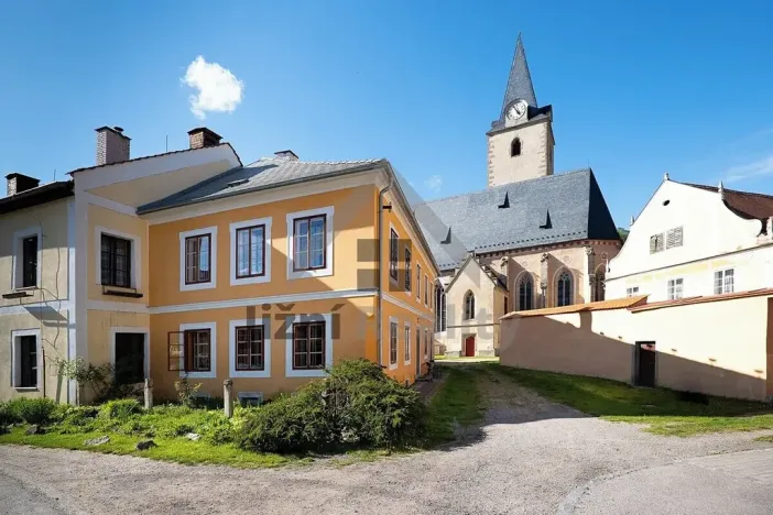Prodej rodinného domu, Rožmberk nad Vltavou, 198 m2