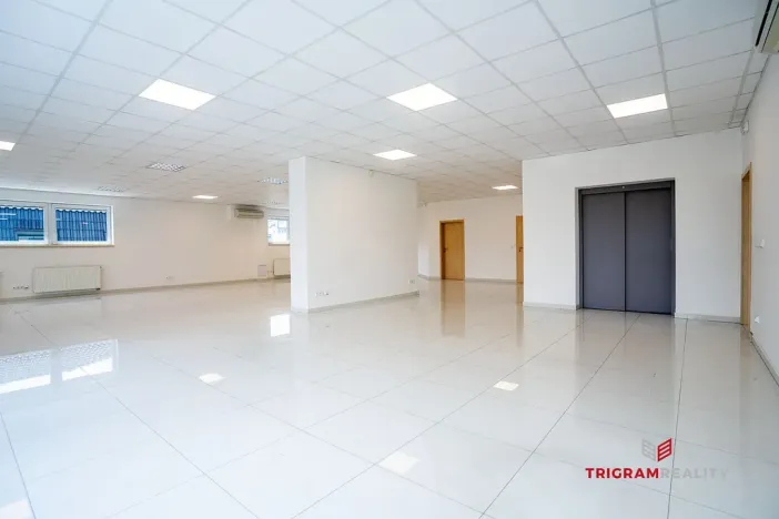 Pronájem komerční, Hradec Králové - Slezské Předměstí, Víta Nejedlého, 300 m2
