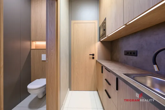 Pronájem komerční, Hradec Králové - Slezské Předměstí, Víta Nejedlého, 300 m2