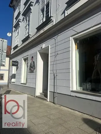 Pronájem obchodního prostoru, České Budějovice, Piaristická, 65 m2