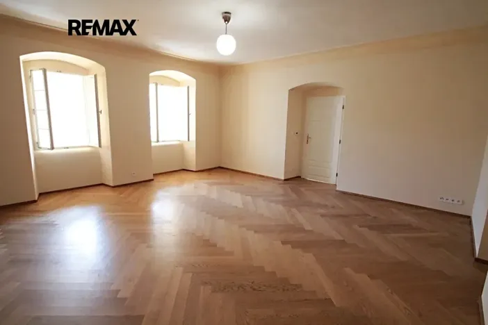 Pronájem bytu 2+1, Kolín, Karlovo náměstí, 111 m2