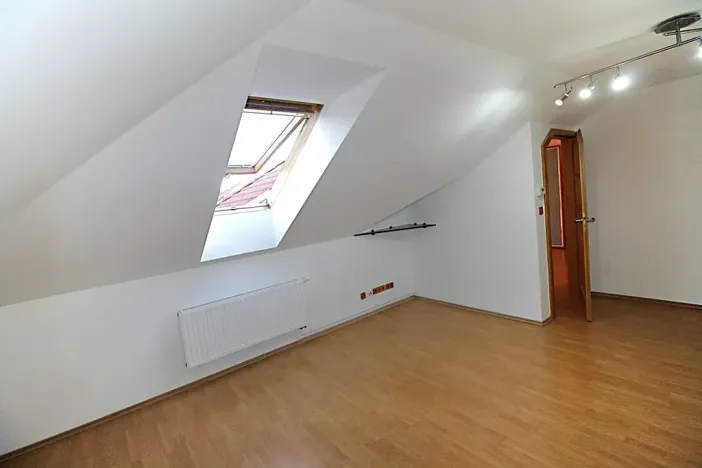 Pronájem rodinného domu, Psáry, Pod Skalkou, 300 m2