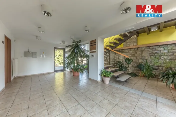 Prodej výrobních prostor, Česká Lípa, Dubická, 1182 m2