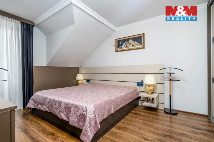 Prodej rodinného domu, Veltrusy, Lomená, 118 m2