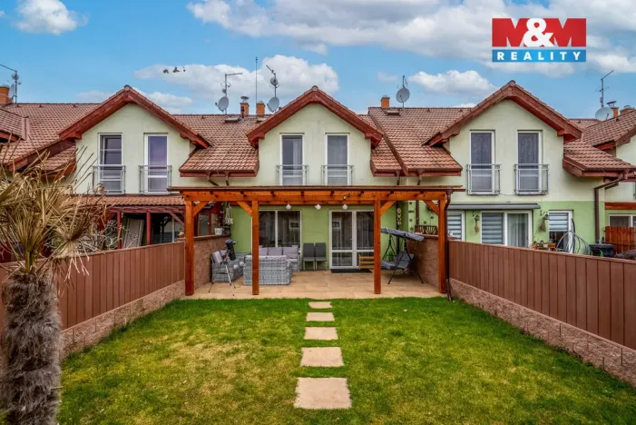 Prodej rodinného domu, Veltrusy, Lomená, 118 m2