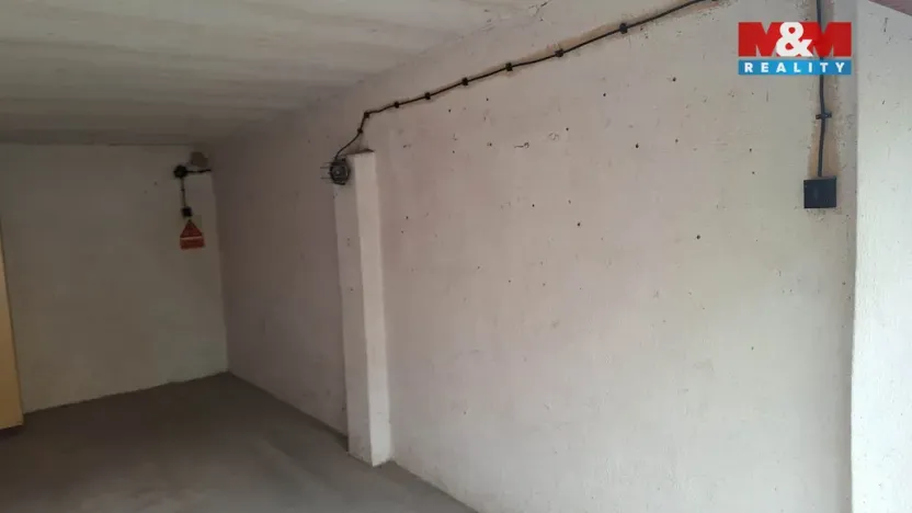 Prodej garáže, Praha, Na Farkáně II, 19 m2