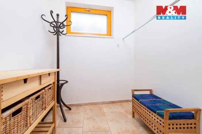 Prodej rodinného domu, Praha - Dejvice, V Šáreckém údolí, 230 m2