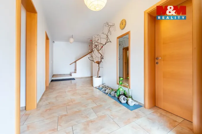 Prodej rodinného domu, Praha - Dejvice, V Šáreckém údolí, 230 m2