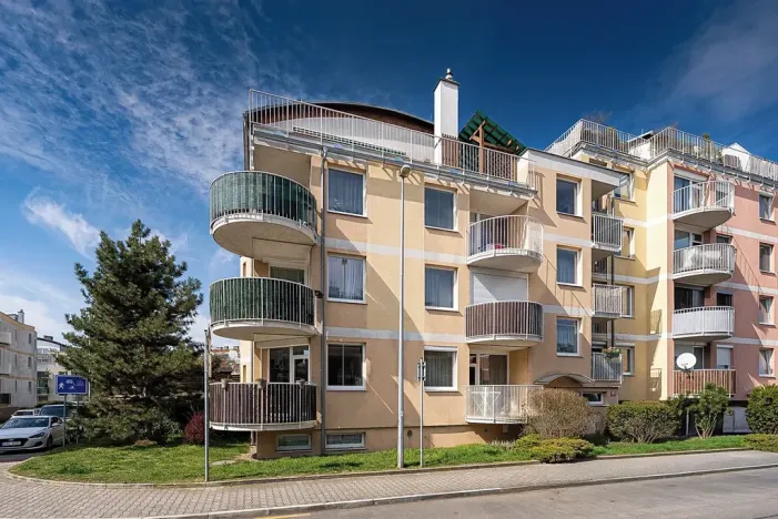 Prodej bytu 3+kk, Praha, Remízková, 74 m2