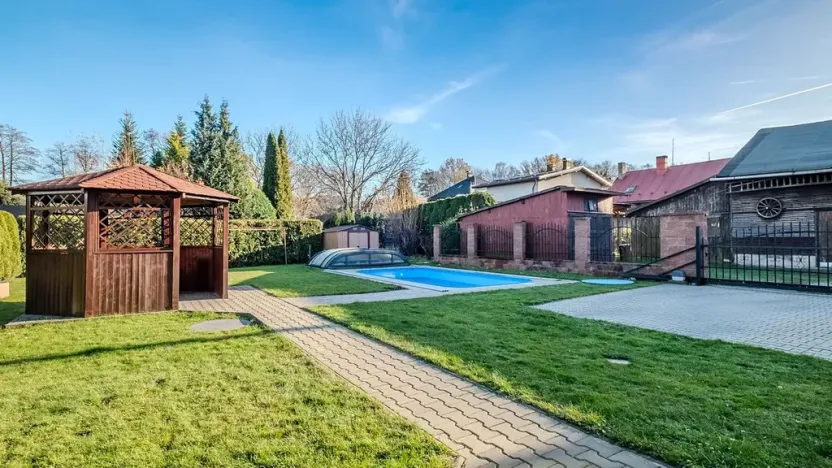 Prodej rodinného domu, Pržno, 197 m2