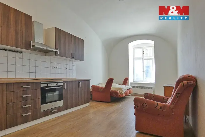Pronájem bytu 1+kk, Ronov nad Doubravou, Zámecká, 31 m2