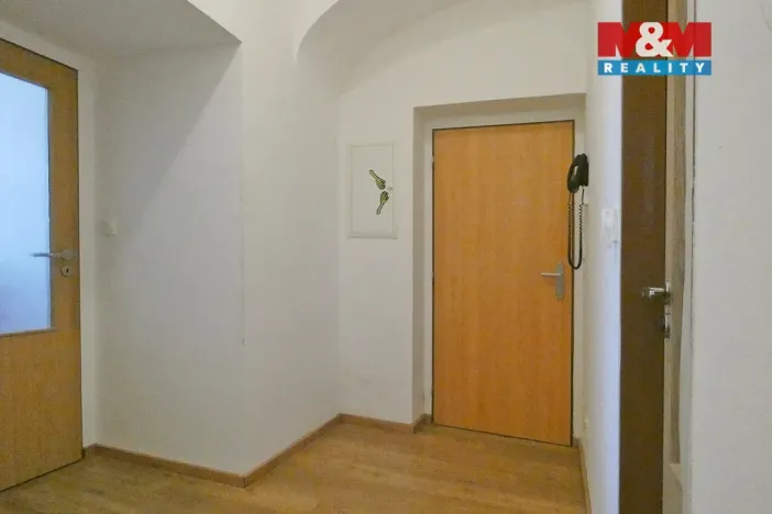 Pronájem bytu 1+kk, Ronov nad Doubravou, Zámecká, 31 m2