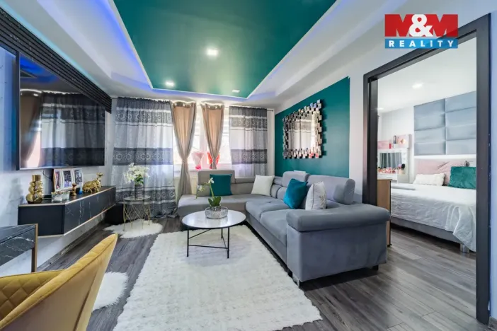 Prodej bytu 2+1, Ostrov, Šafaříkova, 55 m2