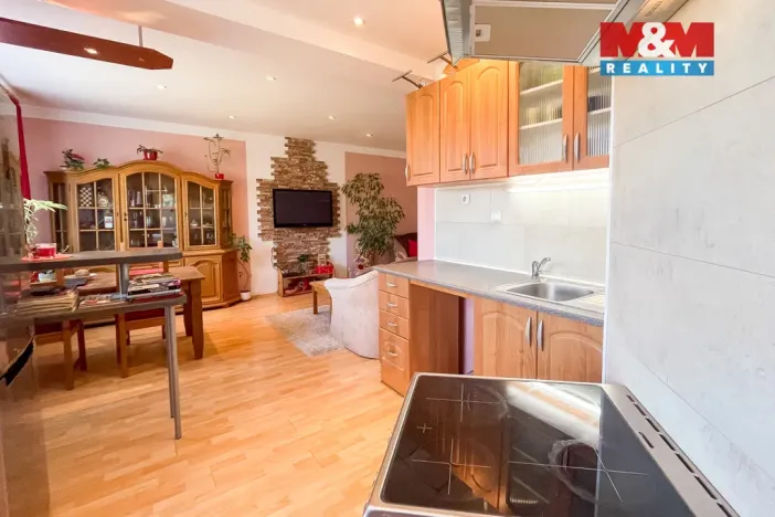 Prodej bytu 3+1, Chomutov, Svahová, 68 m2