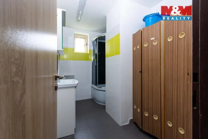 Prodej obchodního prostoru, Svatoňovice, 128 m2