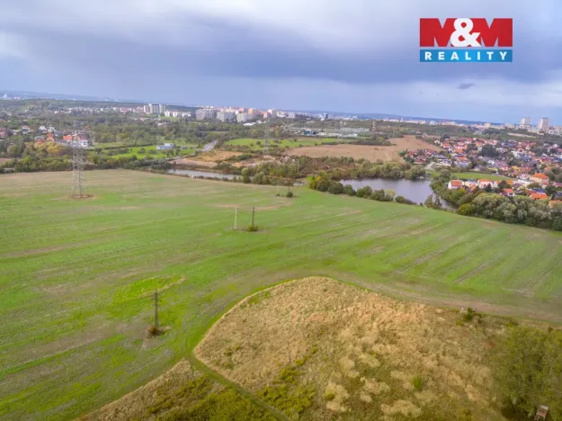 Prodej pole, Praha - Šeberov, 2421 m2