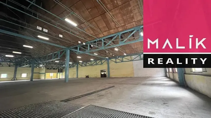 Pronájem skladu, Aš, 8243 m2