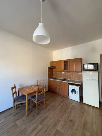Pronájem bytu 1+kk, Praha - Braník, Ke Krči, 30 m2