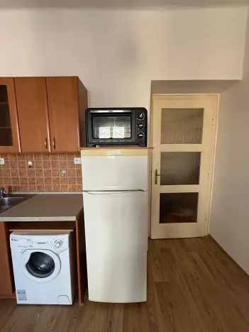 Pronájem bytu 1+kk, Praha - Braník, Ke Krči, 30 m2
