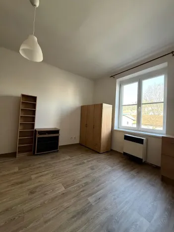 Pronájem bytu 1+kk, Praha - Braník, Ke Krči, 30 m2