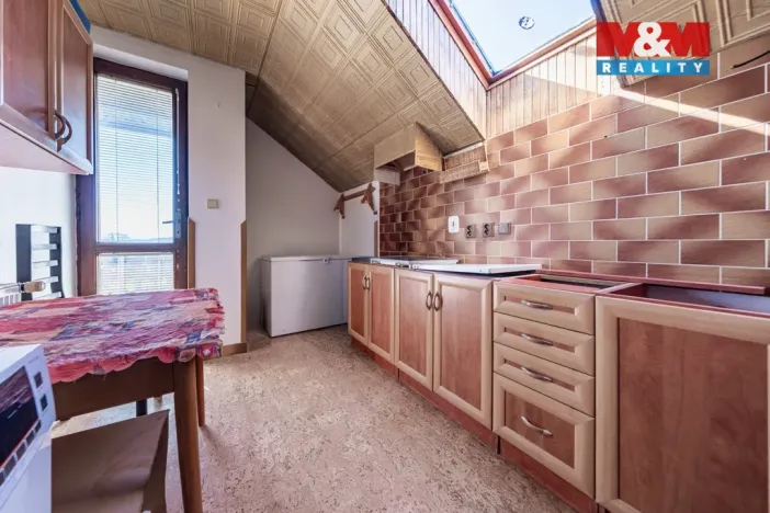 Prodej rodinného domu, Kvášňovice, 214 m2