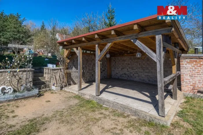 Prodej rodinného domu, Kvášňovice, 214 m2