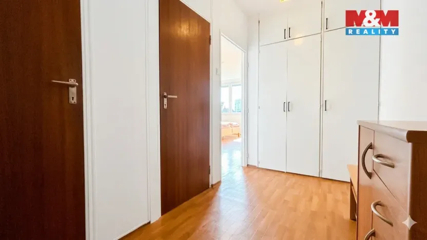 Pronájem bytu 2+kk, Praha - Bohnice, Poznaňská, 42 m2