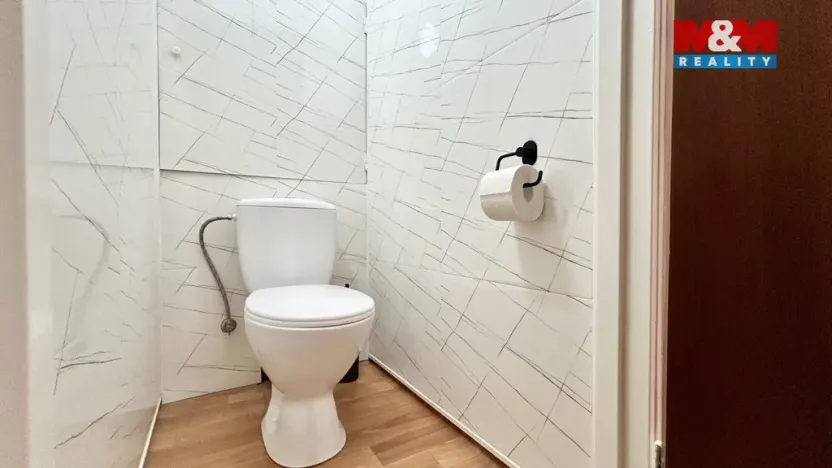 Pronájem bytu 2+kk, Praha - Bohnice, Poznaňská, 42 m2