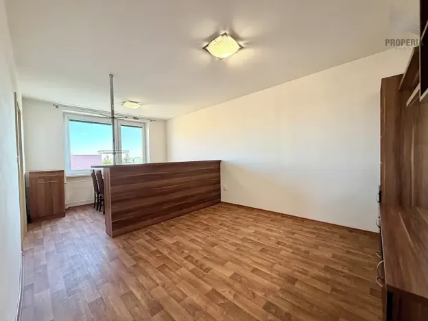 Pronájem bytu 3+1, Hrušovany u Brna, Sídliště, 72 m2