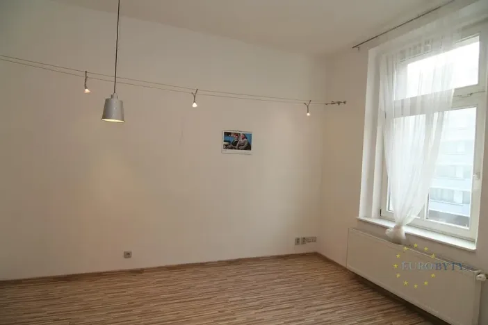 Pronájem bytu 2+kk, Praha - Nusle, Na Pankráci, 45 m2