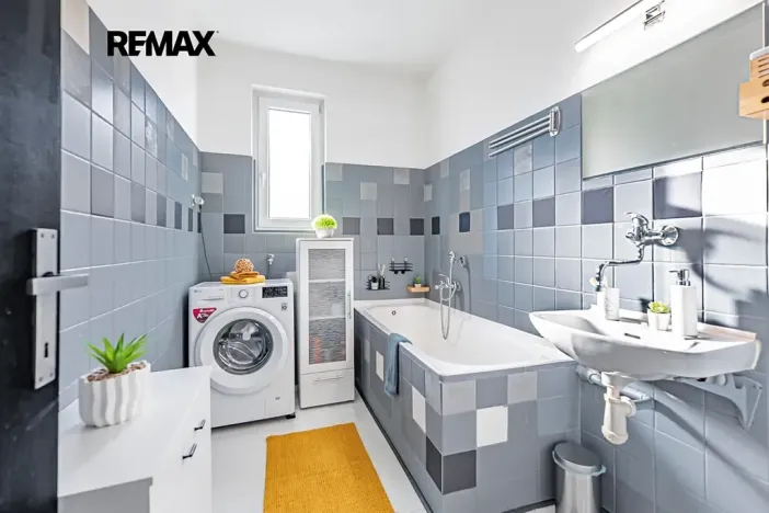 Prodej rodinného domu, Panenské Břežany, K dálnici, 202 m2