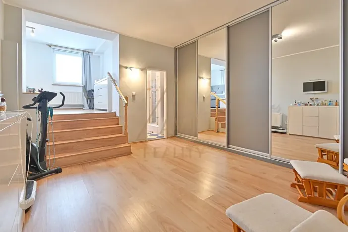 Prodej rodinného domu, Hřebeč, nám. Draha, 150 m2