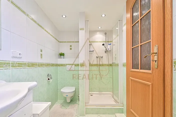 Prodej rodinného domu, Hřebeč, nám. Draha, 150 m2