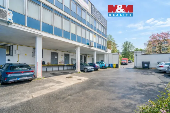 Pronájem skladu, Plzeň - Severní Předměstí, alej Svobody, 641 m2