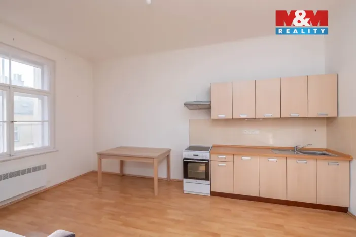 Pronájem bytu 2+kk, Praha - Holešovice, Janovského, 36 m2