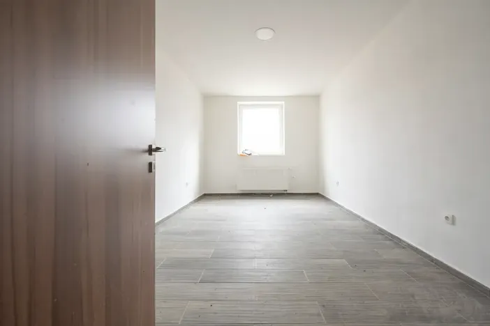 Prodej výrobních prostor, Žarošice, 2250 m2