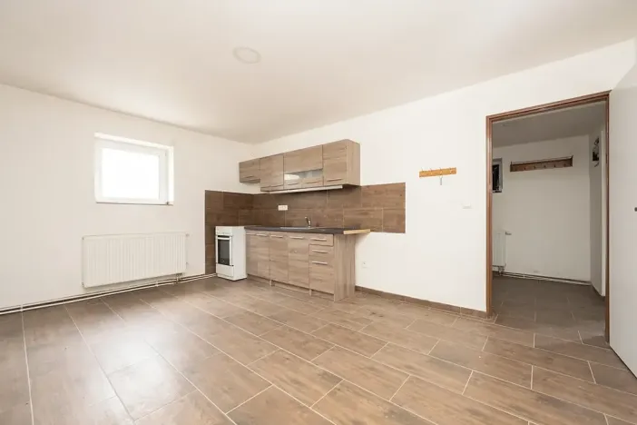 Prodej skladu, Žarošice, 2250 m2