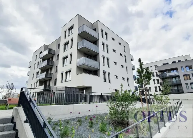 Pronájem bytu 3+kk, Praha - Hloubětín, Waltariho, 73 m2