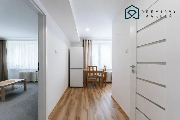 Pronájem bytu 1+1, Meziboří, Okružní, 30 m2