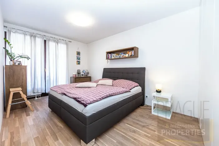 Prodej bytu 3+kk, Praha - Radlice, U Dívčích hradů, 89 m2