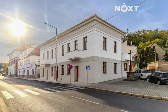 Prodej bytu 1+kk, Praha - Zbraslav, Elišky Přemyslovny, 30 m2