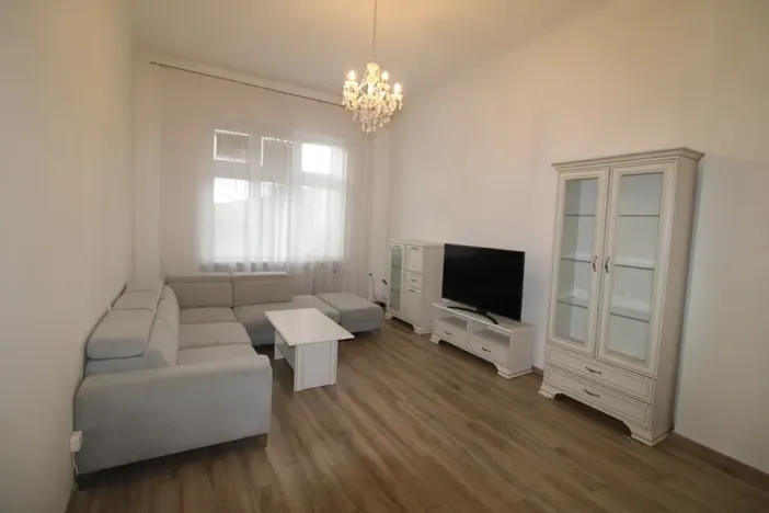 Prodej bytu 3+1, Karlovy Vary, nábřeží Jana Palacha, 77 m2